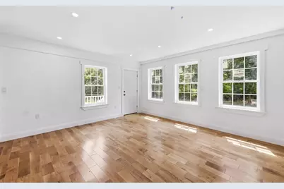 26 Parallel St, Salem, MA 01970 - Photo 11