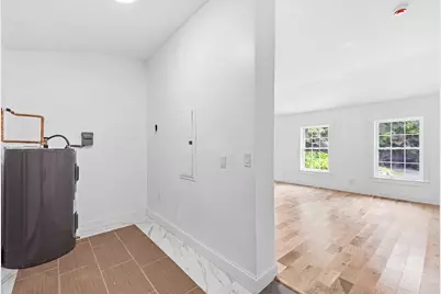 26 Parallel St, Salem, MA 01970 - Photo 17