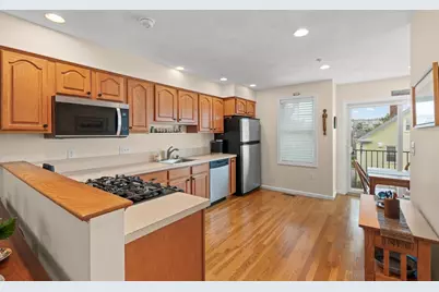 14 1/2 Roundy #2, Beverly, MA 01915 - Photo 9