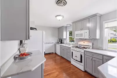 196 N Main St, Leominster, MA 01453 - Photo 11