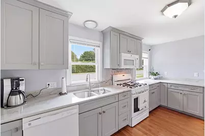 196 N Main St, Leominster, MA 01453 - Photo 13