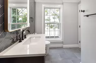 48 Fayette St, Boston, MA 02116 - Photo 23