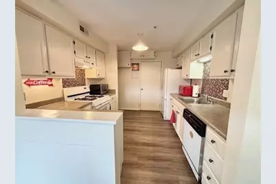 272 Greenbrook Drive #272, Stoughton, MA 02072 - Photo 3