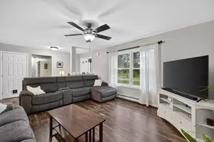 79 Pembroke Ave, Acushnet, MA 02743 - Photo 15