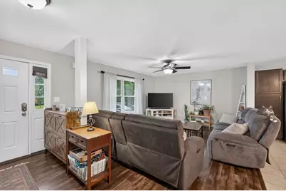 79 Pembroke Ave, Acushnet, MA 02743 - Photo 13