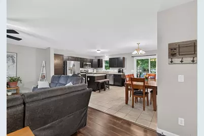 79 Pembroke Ave, Acushnet, MA 02743 - Photo 15