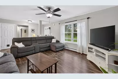 79 Pembroke Ave, Acushnet, MA 02743 - Photo 11