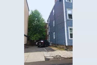 174 Bowen St #1, Boston, MA 02127 - Photo 15