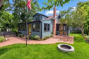 21 Brewster St, Provincetown, MA 02657 - Photo 1