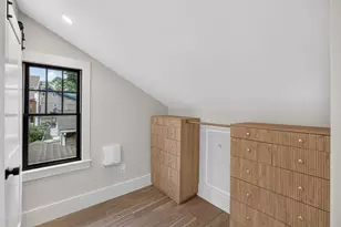 21 Brewster St, Provincetown, MA 02657 - Photo 23
