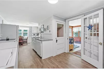 211 Main St, Wilbraham, MA 01095 - Photo 9