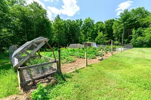 434 Batchelor St, Granby, MA 01033 - Photo 9
