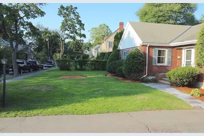 56 Brookdale Rd, Newton, MA 02460 - Photo 3