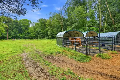 10 Lyman Barnes Rd, Brimfield, MA 01010 - Photo 3