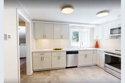 22 Corrine Dr, Framingham, MA 01701 - Photo 7