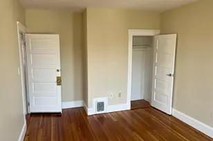 31 Barry St, Boston, MA 02125 - Photo 15