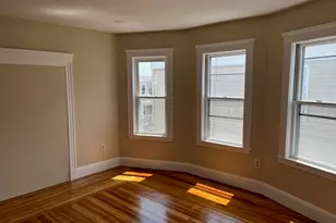 31 Barry St, Boston, MA 02125 - Photo 13