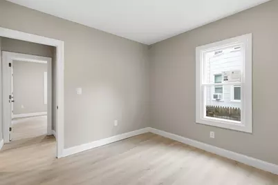 50-52 Sycamore St, Springfield, MA 01109 - Photo 9