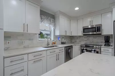 360 Perron Ave, Somerset, MA 02726 - Photo 7