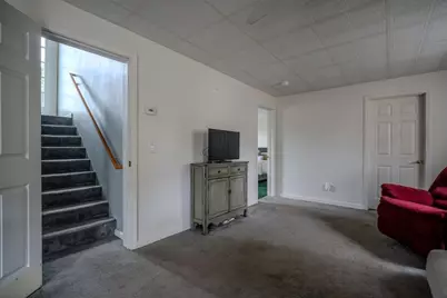 360 Perron Ave, Somerset, MA 02726 - Photo 21