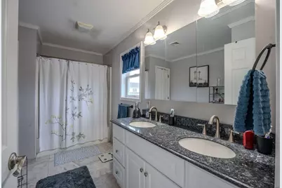 360 Perron Ave, Somerset, MA 02726 - Photo 13