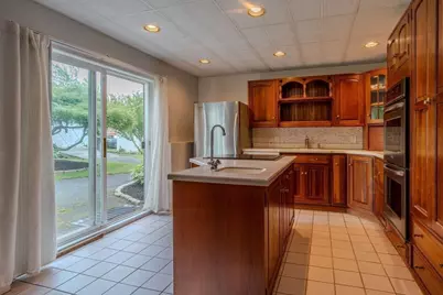 360 Perron Ave, Somerset, MA 02726 - Photo 23
