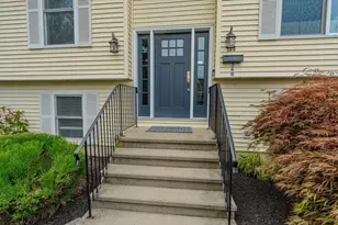 360 Perron Ave, Somerset, MA 02726 - Photo 3