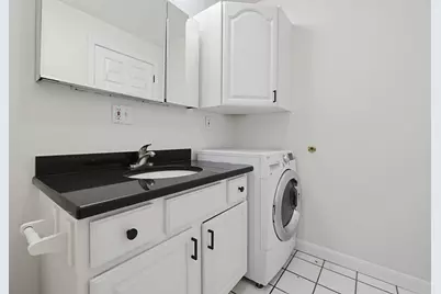 1 Davenport Street #8, Cambridge, MA 02140 - Photo 13