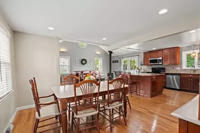 7 Caroline Dr, Milford, MA 01757 - Photo 11