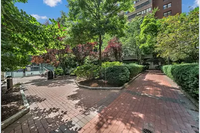 9 Hawthorne Pl #7H, Boston, MA 02114 - Photo 25