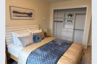 9 Hawthorne Pl #7H, Boston, MA 02114 - Photo 3