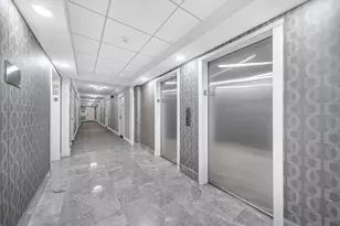 9 Hawthorne Pl, Boston, MA 02114 - Photo 33