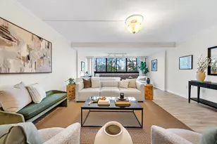9 Hawthorne Pl, Boston, MA 02114 - Photo 7