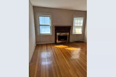 131 Farrington St, Quincy, MA 02170 - Photo 11