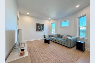 8 Fox St #2, Boston, MA 02122 - Photo 3