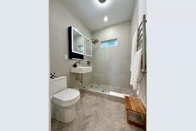 8 Fox St #2, Boston, MA 02122 - Photo 5