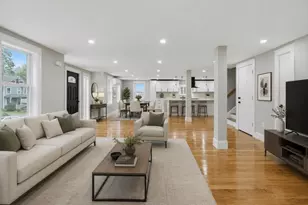 33 Milford St, Upton, MA 01568 - Photo 3