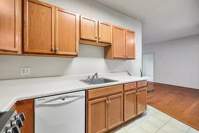 21 Hampshire Road #105, Methuen, MA 01844 - Photo 9