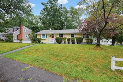 32 Saratoga Drive, Worcester, MA 01606 - Photo 3