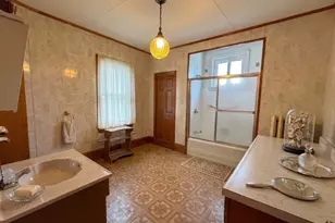 124 Clara St, New Bedford, MA 02744 - Photo 7