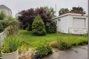 124 Clara St, New Bedford, MA 02744 - Photo 11