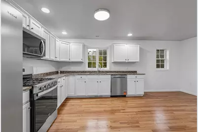 688 Gorham Street #688, Lowell, MA 01852 - Photo 5