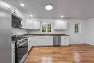 688 Gorham St, Lowell, MA 01852 - Photo 5