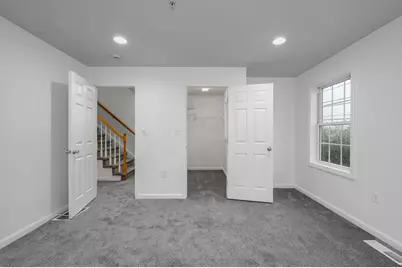 688 Gorham Street #688, Lowell, MA 01852 - Photo 21