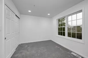 688 Gorham St, Lowell, MA 01852 - Photo 13