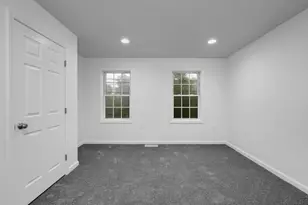 688 Gorham St, Lowell, MA 01852 - Photo 17