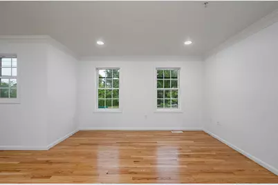 688 Gorham Street #688, Lowell, MA 01852 - Photo 9