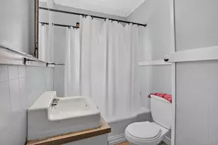 128 Mablin Ave, North Andover, MA 01845 - Photo 17