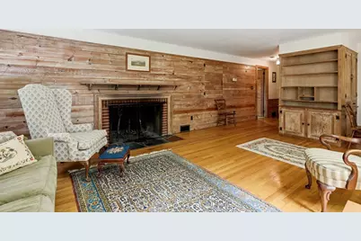 18 Red Gate Ln, Amherst, MA 01002 - Photo 9