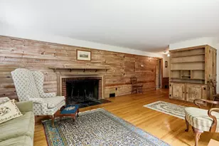 18 Red Gate Ln, Amherst, MA 01002 - Photo 9